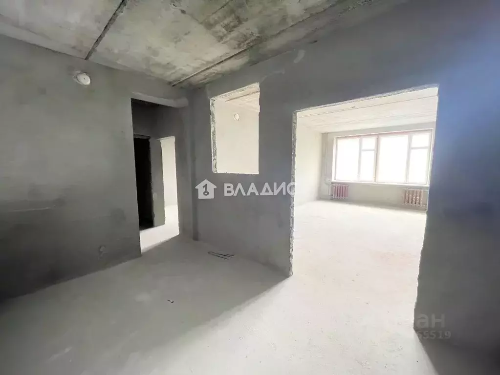 2-к кв. Брянская область, Брянск ул. Ромашина, 37 (80.3 м) - Фото 0