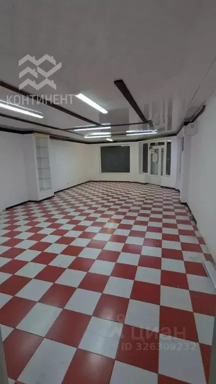 Помещение свободного назначения в Крым, Раздольное пгт ул. Ленина, 46 ... - Фото 1