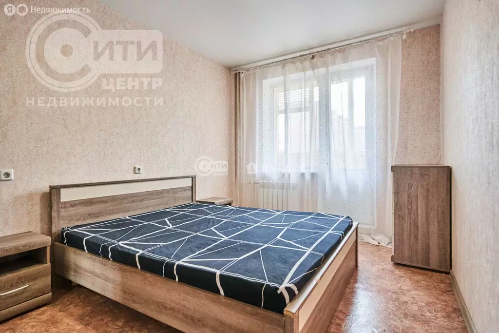 3-комнатная квартира: Воронеж, улица Коренцова, 9 (68 м) - Фото 0