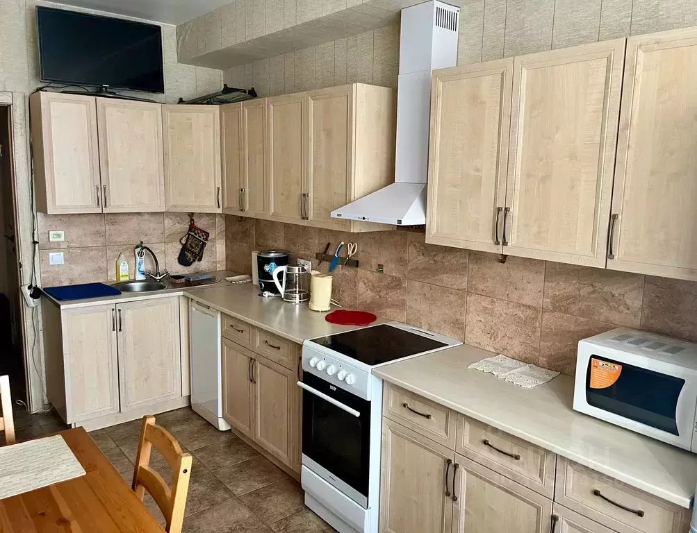 2-к кв. Санкт-Петербург Железноводская ул., 32 (66.0 м) - Фото 0