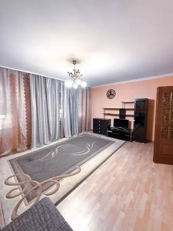 2-к кв. Саха (Якутия), Ленск Первомайская ул., 32а (89.0 м) - Фото 1