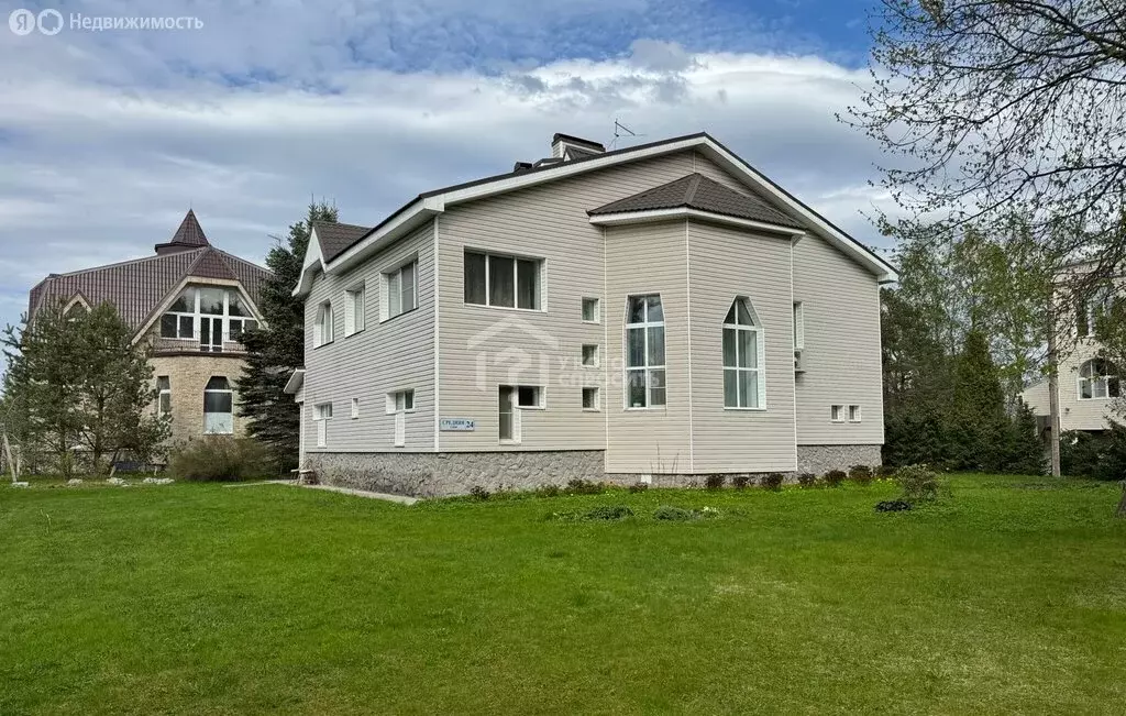Дом в Петергоф, Средняя улица, 24 (215.5 м) - Фото 1