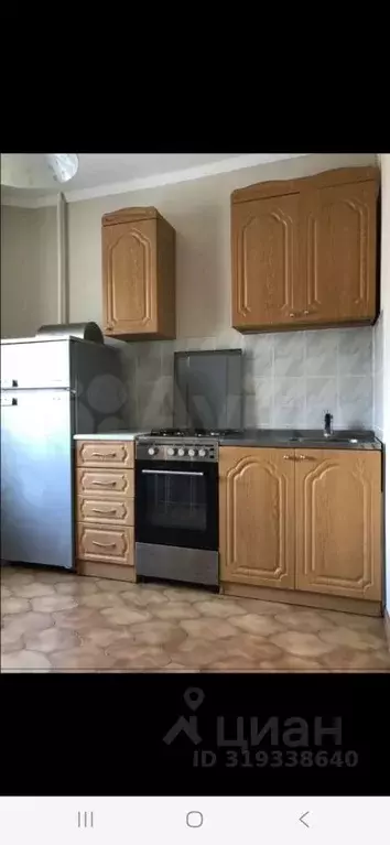 3-к кв. Белгородская область, Белгород ул. Есенина, 12 (71.0 м) - Фото 0