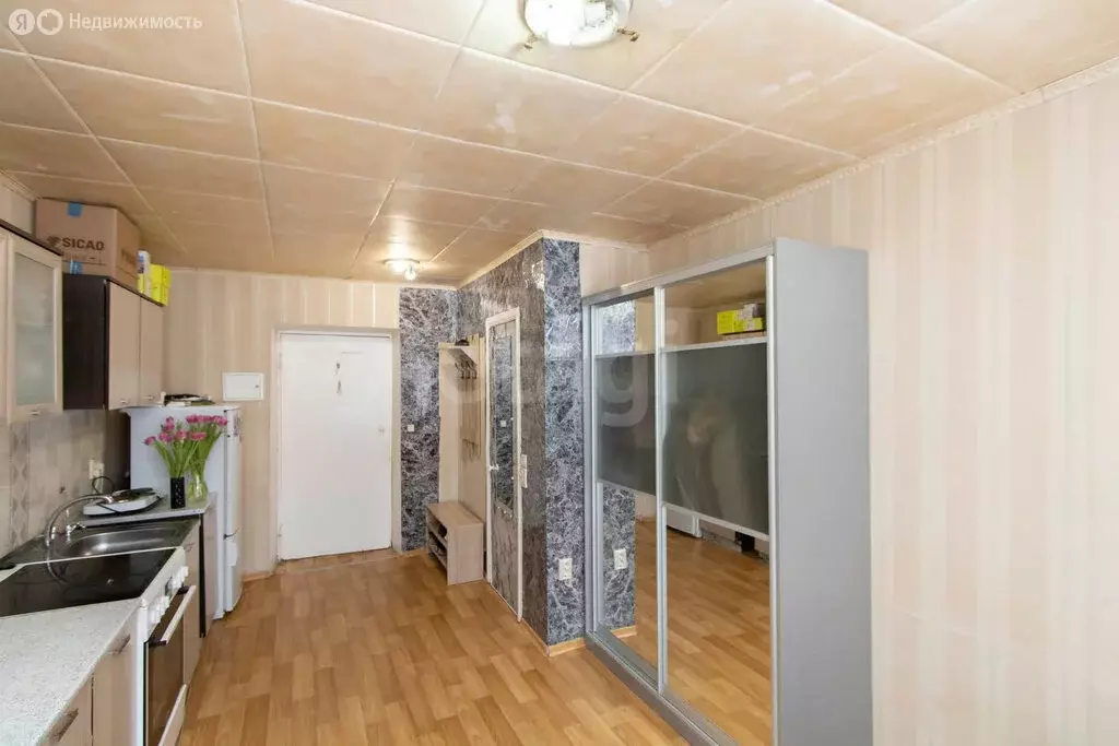 Квартира-студия: Тюмень, улица 50 лет Октября, 62А (17.6 м) - Фото 2