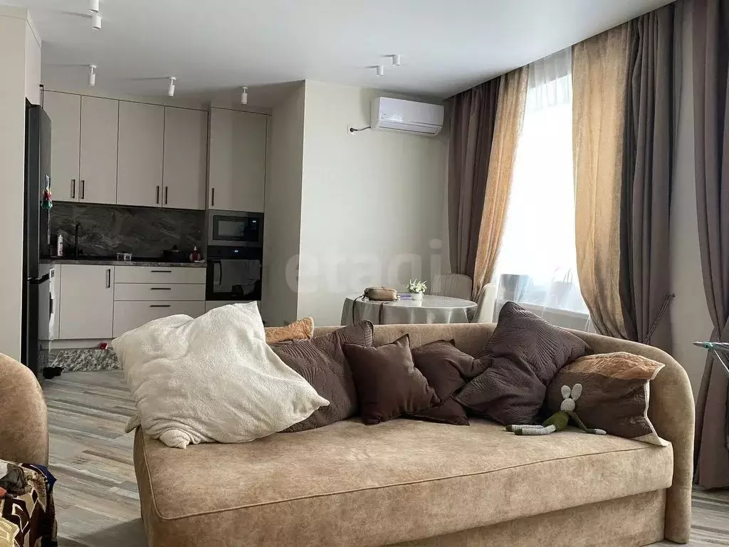 1-к кв. Тюменская область, Тюмень ул. Мельникайте, 2к19 (60.0 м) - Фото 1