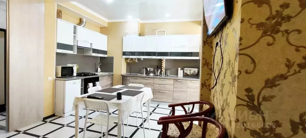 2-к кв. Краснодарский край, Сочи Мамайка мкр, ул. Крымская, 67/1 (76.0 ... - Фото 1