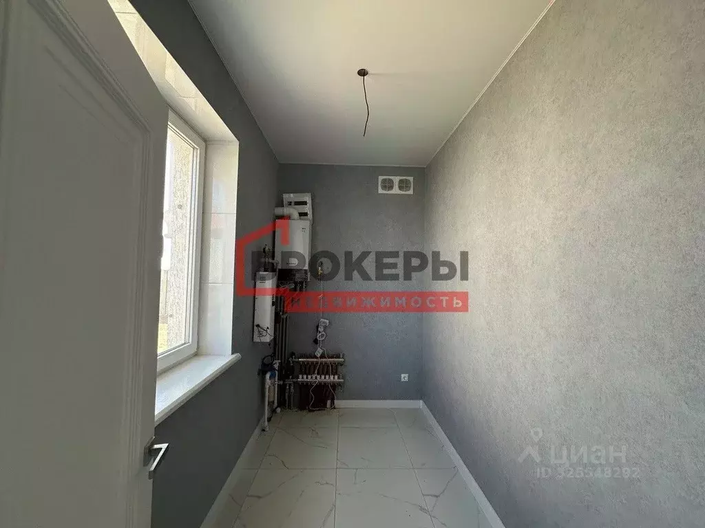 Дом в Крым, Евпатория городской округ, Заозерное пгт ул. Космическая, ... - Фото 2