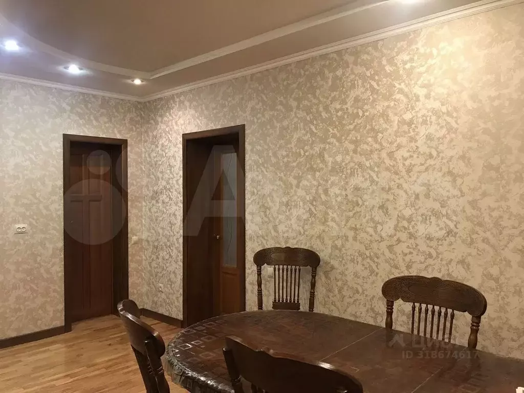 Дом в Кабардино-Балкария, Нальчик Балкарская ул., 84 (333 м) - Фото 1