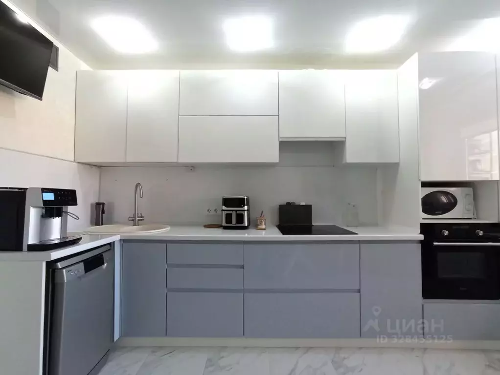 2-к кв. Чувашия, Чебоксары просп. Тракторостроителей, 72 (61.6 м) - Фото 1