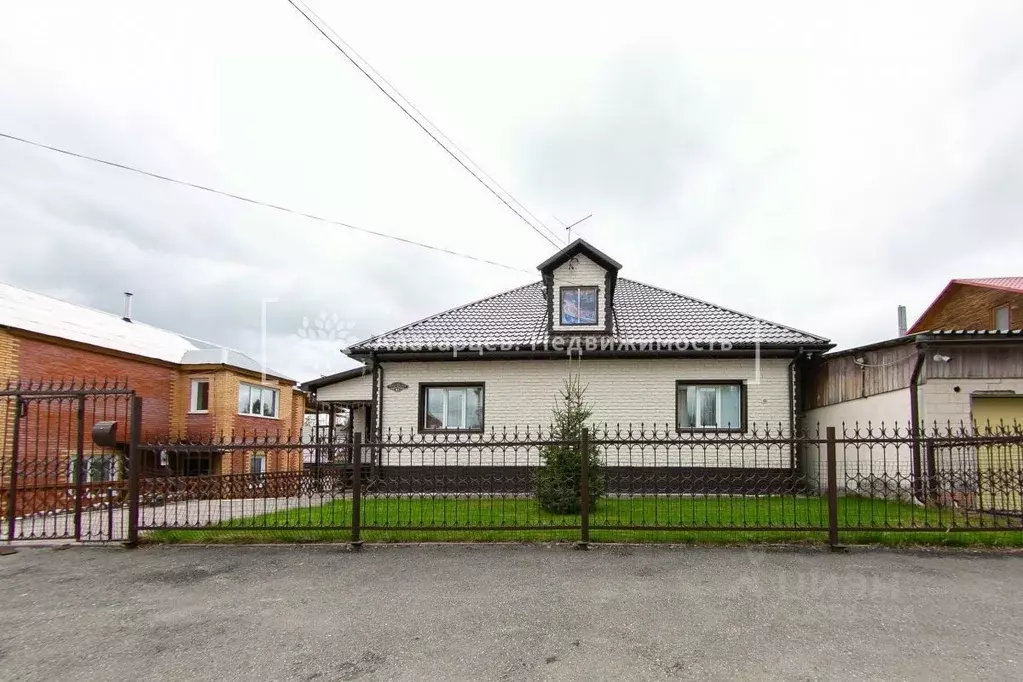 Дом в Томская область, Томск 2-й Академический мкр, 63 (150 м) - Фото 1