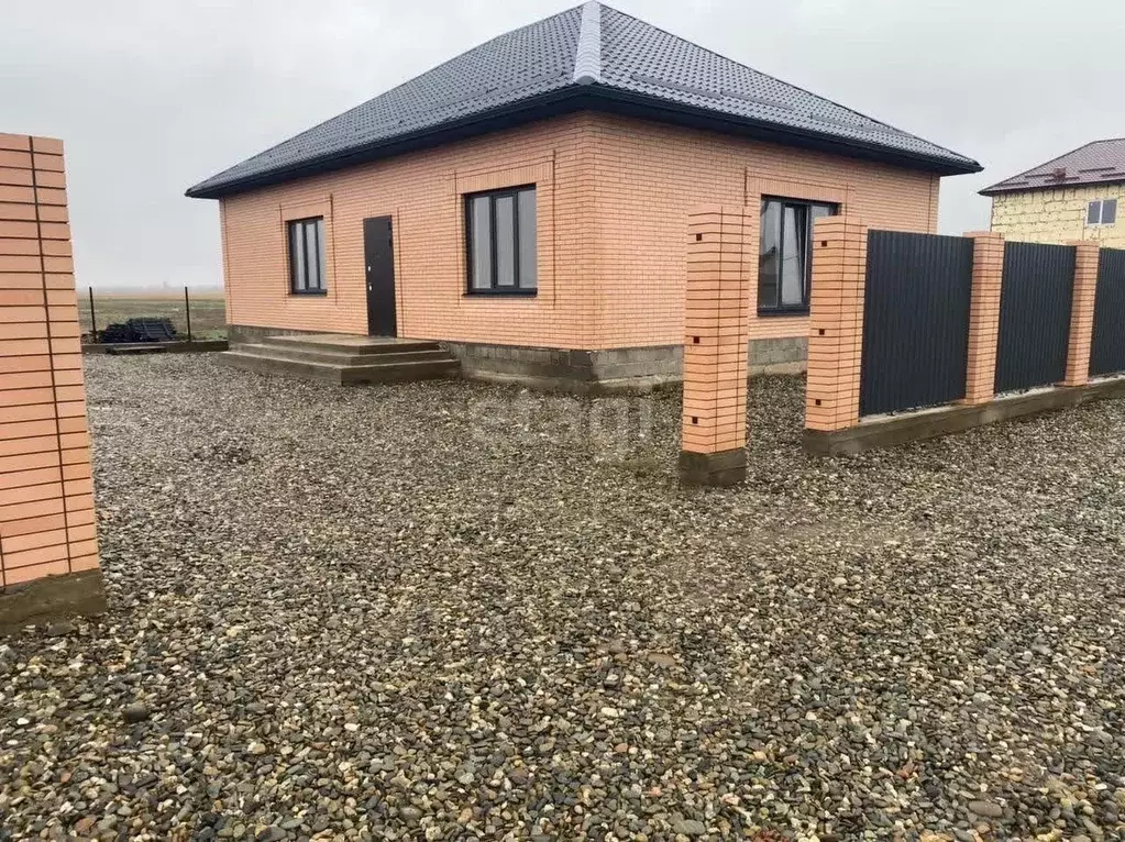 Дом в Адыгея, Майкоп городской округ, Гавердовский хут. ул. Шевченко ... - Фото 1