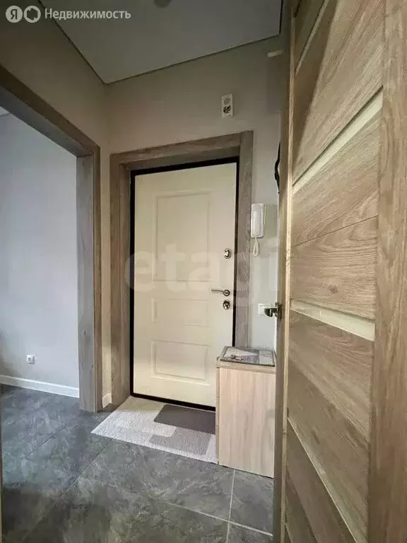 Квартира-студия: Тюмень, 2-я Луговая улица, 22к3 (18 м) - Фото 2