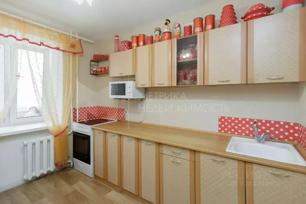 1-к кв. Тюменская область, Тюмень ул. Прокопия Артамонова, 15 (34.0 м) - Фото 1