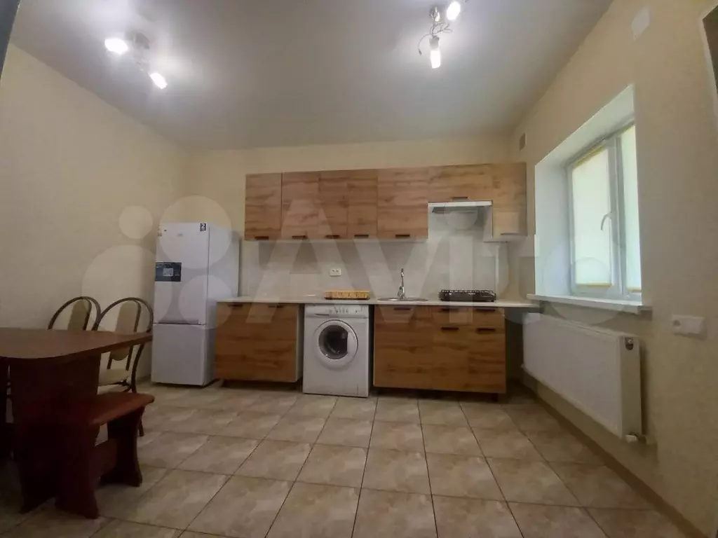 1-к. квартира, 42 м, 1/1 эт. - Фото 0