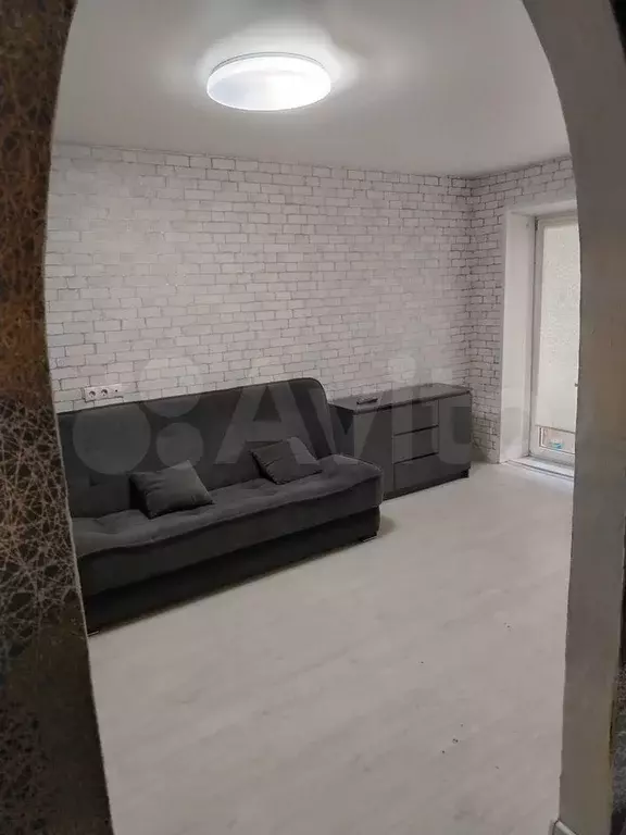 1-к. квартира, 32 м, 4/5 эт. - Фото 0