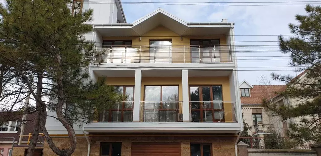 Дом в Крым, Евпатория ул. Пушкина, 38А (250 м) - Фото 1