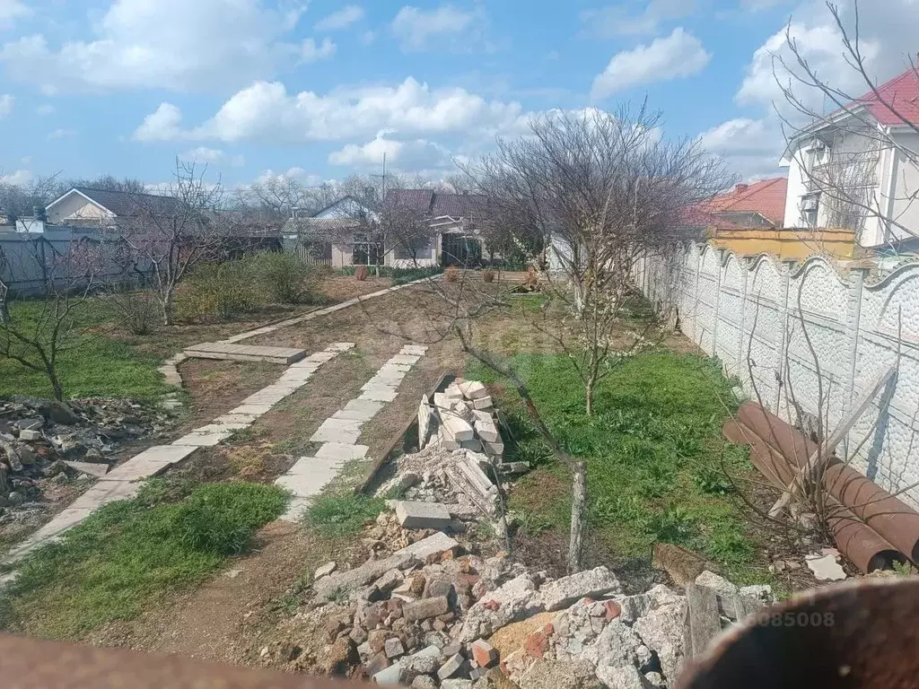 Участок в Крым, Евпатория городской округ, Заозерное пгт ул. Садовая, ... - Фото 0