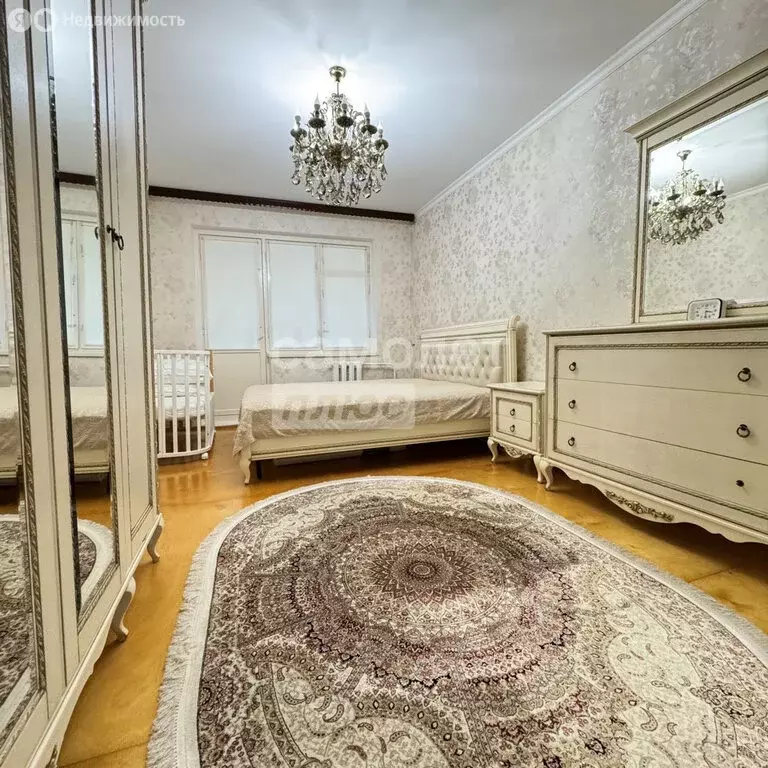 3-комнатная квартира: город Кизилюрт, улица Гамзата Цадаса, 72А (70 м) - Фото 1