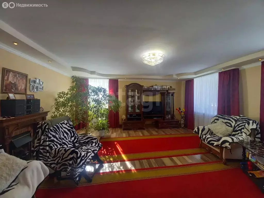 Дом в село Кутерем, улица Нефтяников (154 м) - Фото 1