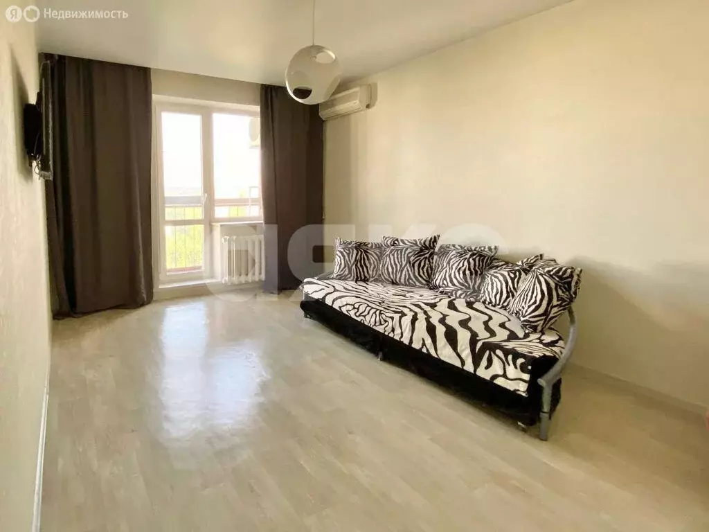 1-комнатная квартира: Нижнекамск, проспект Химиков, 88 (35.3 м) - Фото 0