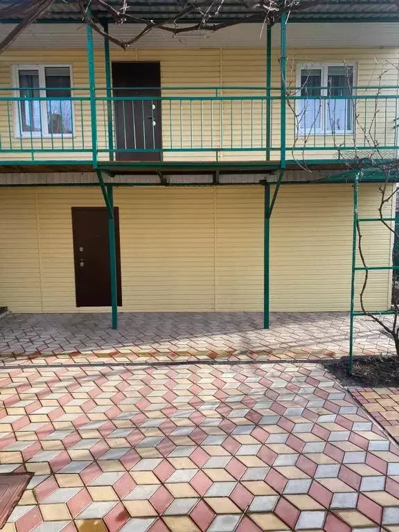 Дом в Краснодарский край, Ейск ул. Шмидта, 59 (47 м) - Фото 2