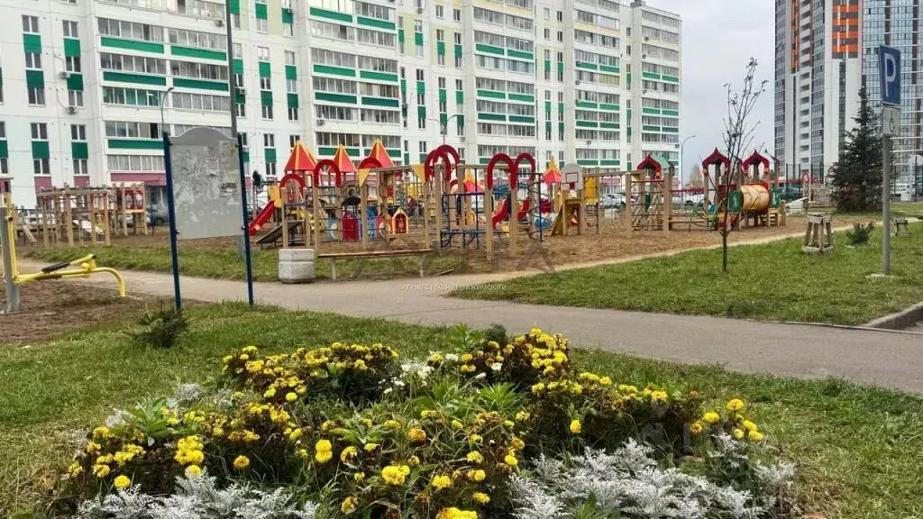 3-к кв. Татарстан, Набережные Челны ул. Виктора Полякова, 20Б (74.0 м) - Фото 1