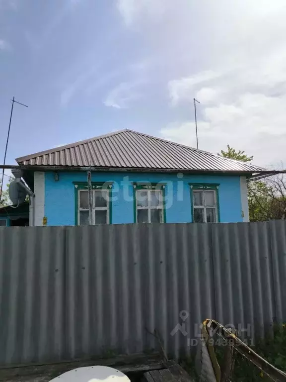 Дом в Краснодарский край, Курганинский район, Константиновская ст-ца ... - Фото 0