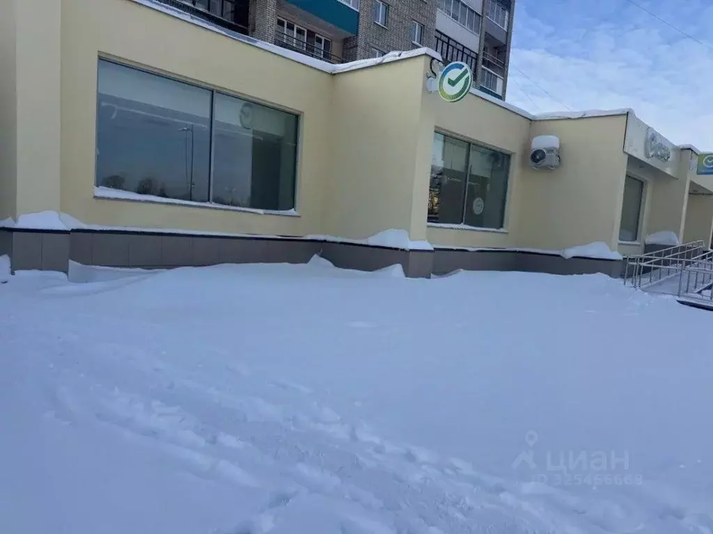 Помещение свободного назначения в Удмуртия, Сарапул ул. Ленина, 1 (69 ... - Фото 1