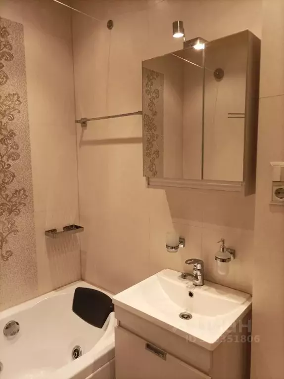 2-к кв. Мурманская область, Мурманск Кильдинская ул., 1 (56.8 м) - Фото 2