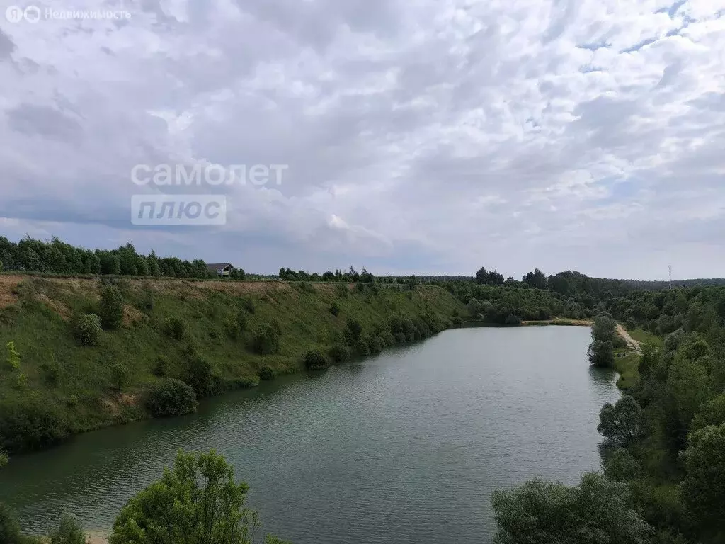 Участок в Московская область, городской округ Серпухов, ... - Фото 0