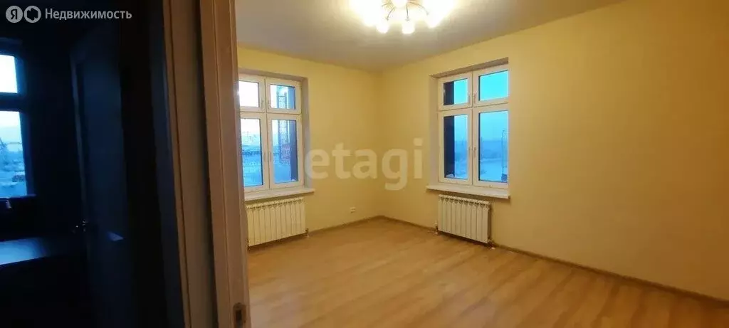 3-комнатная квартира: Новый Уренгой, район Северная Жилая Часть, ... - Фото 2