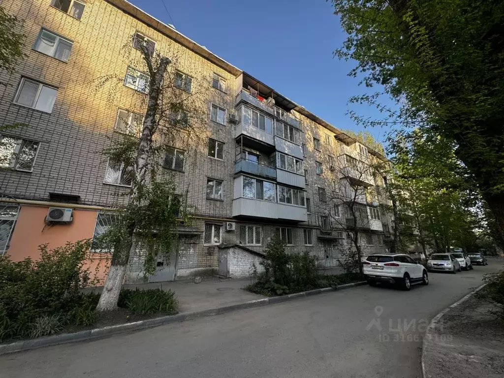 1-к кв. Саратовская область, Саратов ул. Имени С.Т. Разина, 1 (30.2 м) - Фото 0