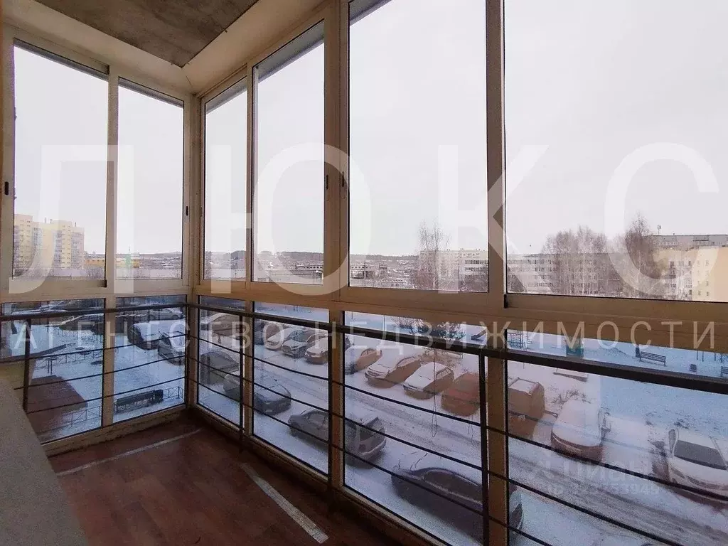 3-к кв. Кемеровская область, Новокузнецк просп. Архитекторов, 27 (69.1 ... - Фото 1