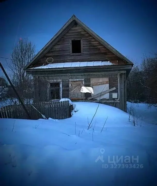 Участок в Новгородская область, Малая Вишера ул. Левченко (10.0 сот.) - Фото 1