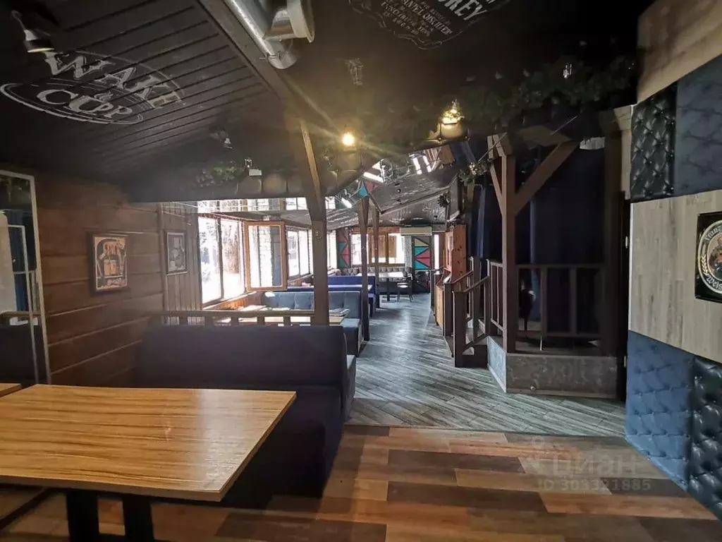 Помещение свободного назначения в Татарстан, Набережные Челны просп. ... - Фото 1