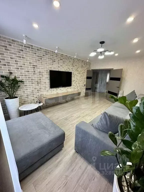 2-к кв. Башкортостан, Уфа ул. Рихарда Зорге, 67/2 (71.3 м) - Фото 1