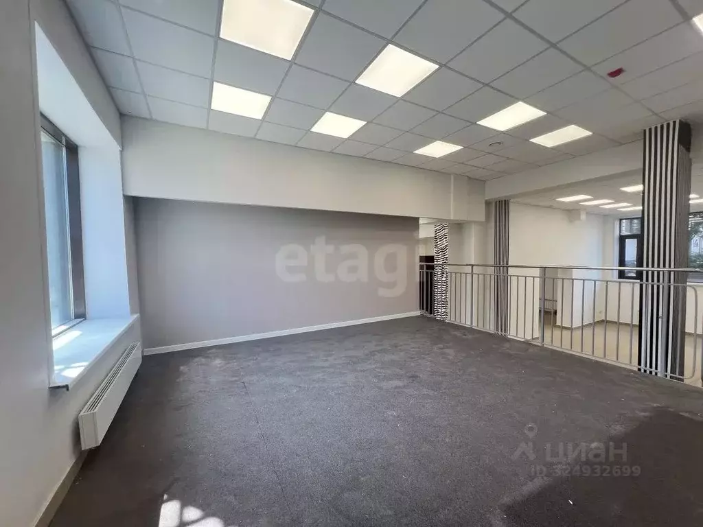 Помещение свободного назначения в Красноярский край, Красноярск ул. ... - Фото 1