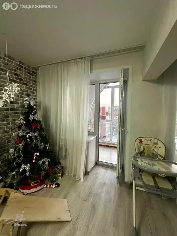 2-комнатная квартира: Барнаул, улица Антона Петрова, 235Б (74.4 м) - Фото 1