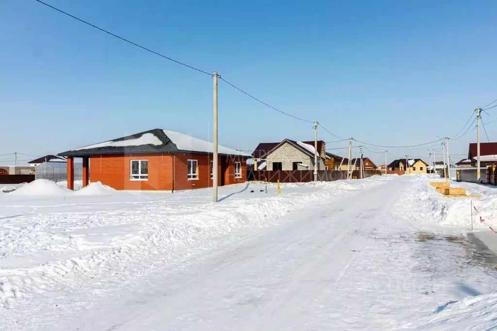 Участок в Тюменская область, Тюменский район, д. Ушакова ул. Тихая, 6 ... - Фото 1