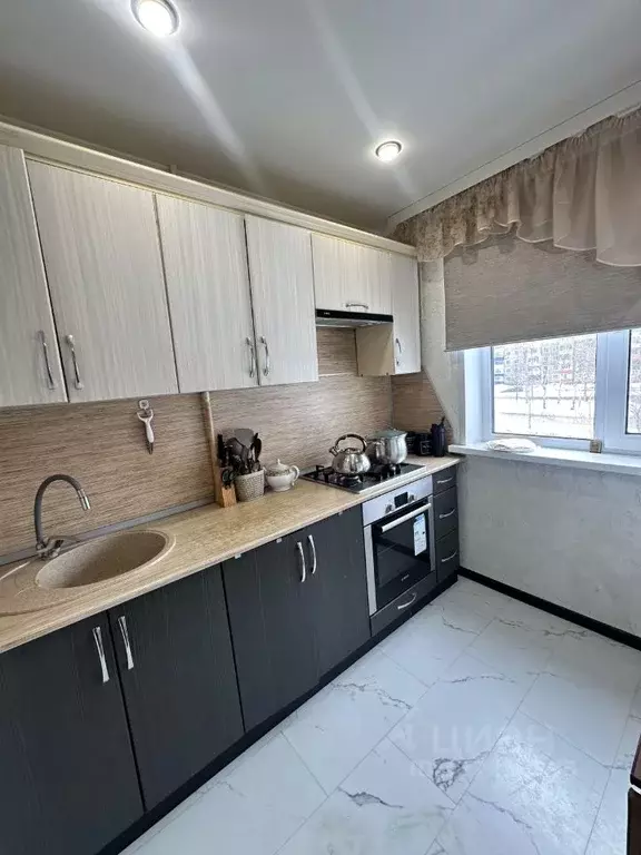 2-к кв. Башкортостан, Салават ул. Островского, 66 (47.0 м) - Фото 1