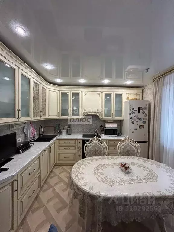 2-к кв. Калужская область, Калуга Анненки мкр, ул. Анненки, 40 (67.0 ... - Фото 0