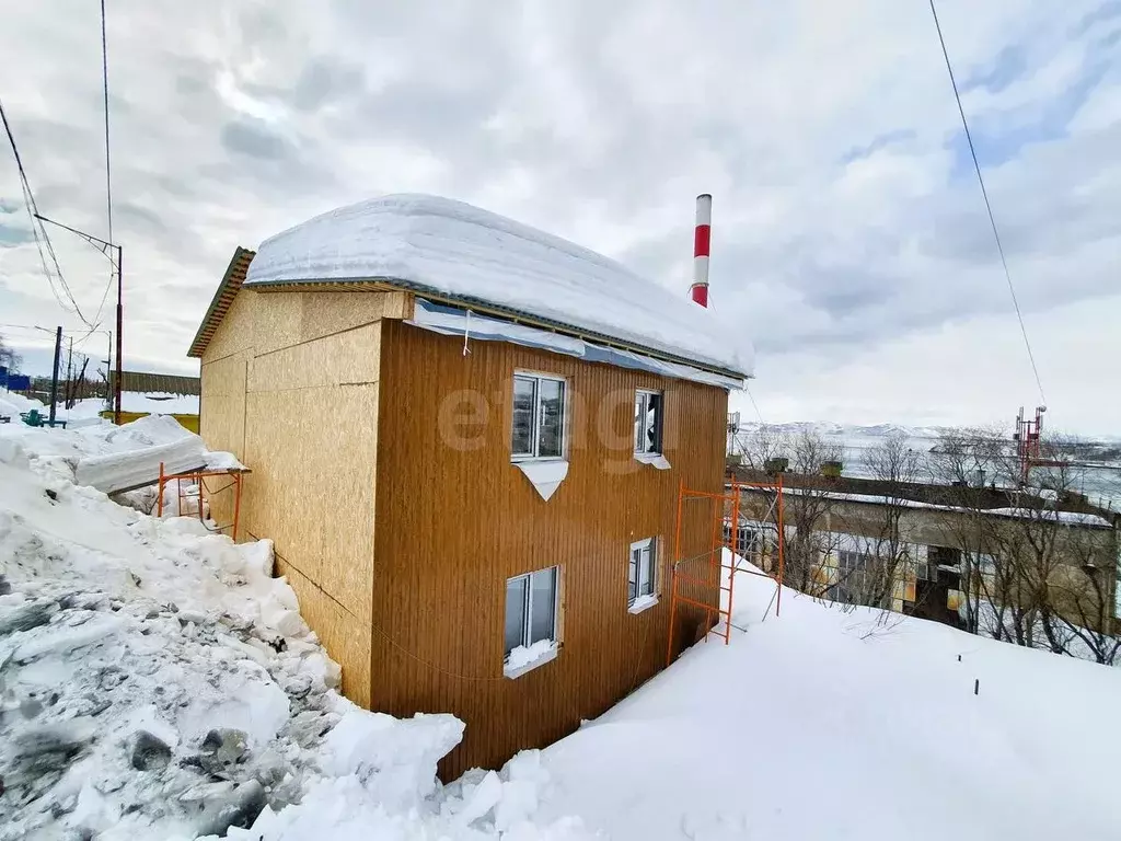 Дом в Камчатский край, Петропавловск-Камчатский ул. Дружбы, 16 (160 м) - Фото 1