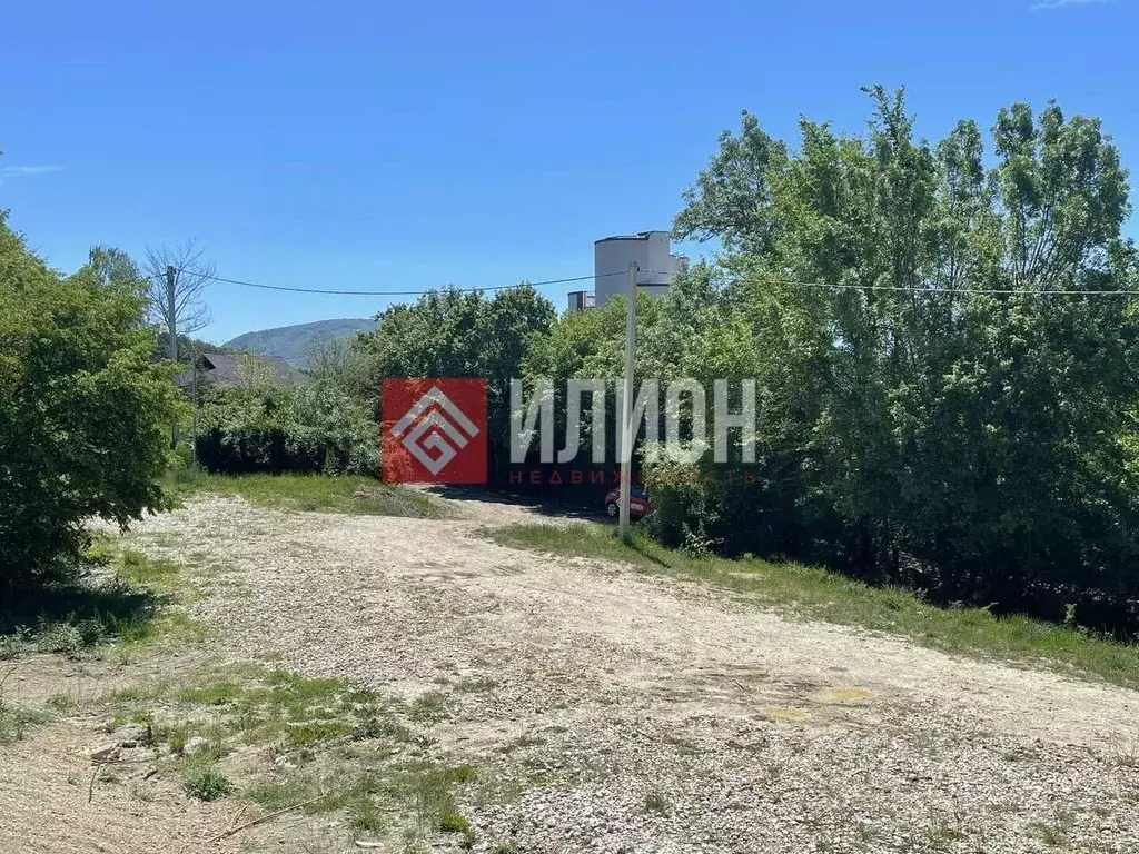 Участок в Севастополь с. Широкое, ул. Приозерная, 50 (10.0 сот.) - Фото 2