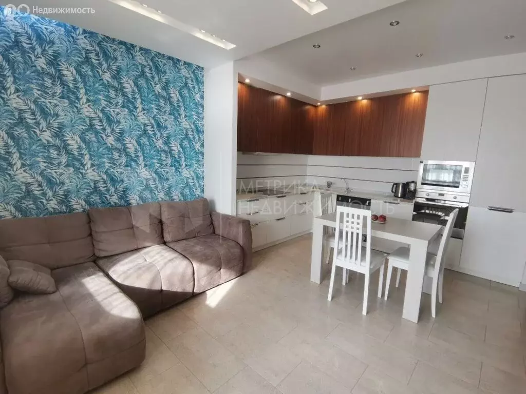 2-комнатная квартира: Тюмень, улица Салтыкова-Щедрина, 58/3 (94.5 м) - Фото 1