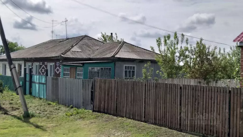 Дом в Омская область, Омский район, Новоомское с/пос, д. Путинцево ул. ... - Фото 1