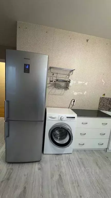 3-к кв. Ленинградская область, Тельмана Тосненский район, ул. ... - Фото 1