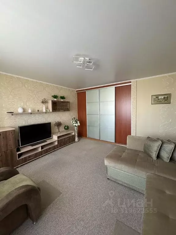 2-к кв. Омская область, Омск Пригородная ул., 17 (62.4 м) - Фото 1