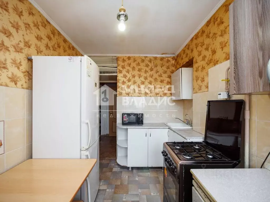 2-к кв. Омская область, Омск ул. Чехова, 3 (46.3 м) - Фото 1