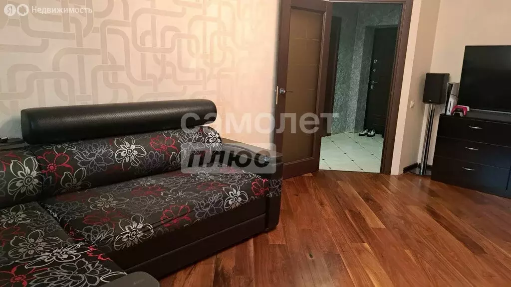 1-комнатная квартира: Смоленск, Кловская улица, 15 (44 м) - Фото 0