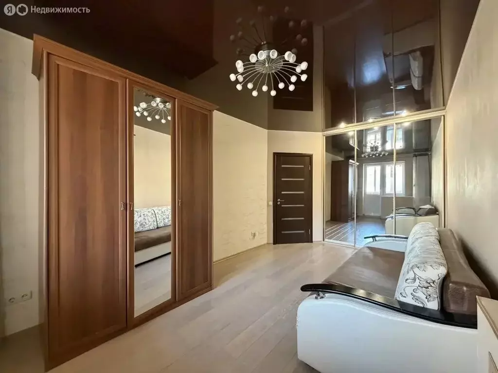 3-комнатная квартира: Казань, Дубравная улица, 43А (110.7 м) - Фото 1